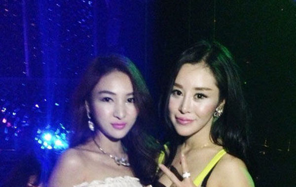 2013年6月15日，郭美美在澳門(mén)包下整間酒吧舉辦Party慶祝生日