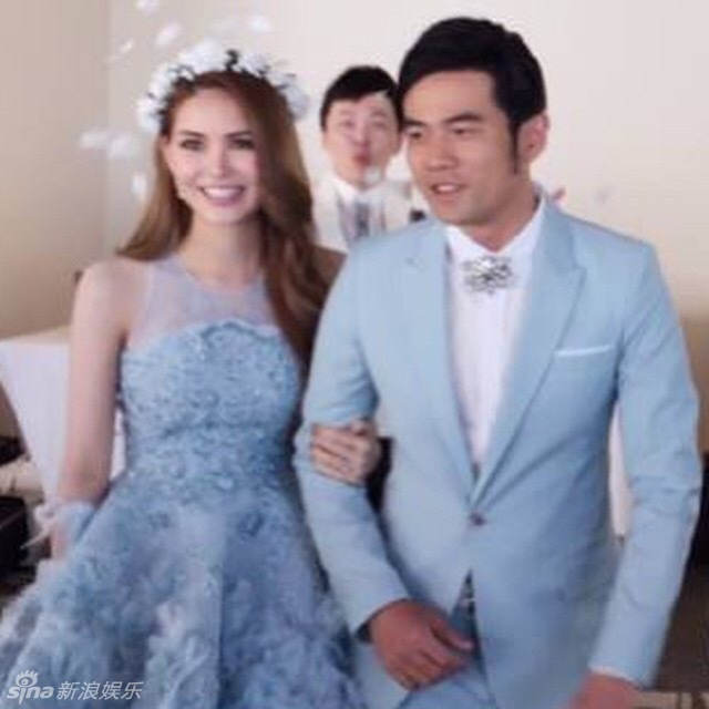 周杰倫昆凌澳洲婚宴海邊浪漫留影 周杰倫昆凌澳洲婚宴海邊浪漫留影