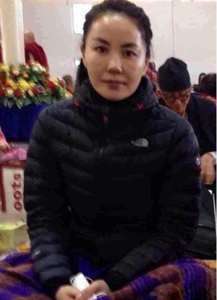 網(wǎng)友曝王菲現(xiàn)身泰國(guó)參加禪修班。