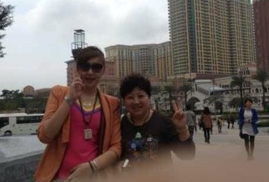 黃海波嫖娼案女主角和母親 黃海波嫖娼案女主角和母親