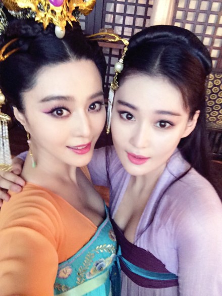 張馨予曬與范冰冰自拍 張馨予曬與范冰冰自拍