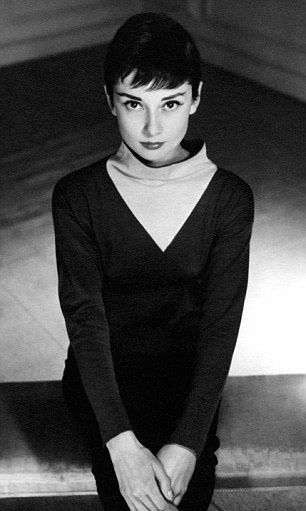 奧黛麗-赫本兒子展出母親罕見照片 奧黛麗-赫本兒子展出母親罕見照片