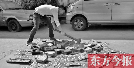 “老的哥”揭“黑車”猖獗原因，建議倒查假車牌、出租車使用機打發(fā)票