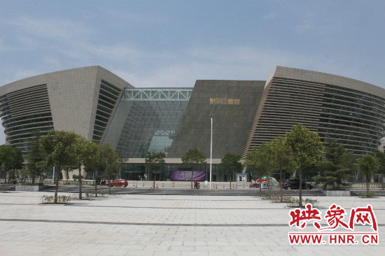 鄭州市圖書館新館8號(hào)試運(yùn)營(yíng) 鄭州市圖書館新館8號(hào)試運(yùn)營(yíng)