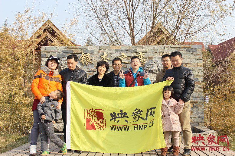 來張小合影，好多朋友都在其他地方玩，已經(jīng)嗨的叫不回來……