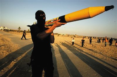 卡薩姆火箭：哈馬斯山寨版喀秋莎火箭，射程約10公里。