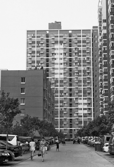 新就業(yè)大中專畢業(yè)生，外來務(wù)工人員住滿5年可申請購買公租房。