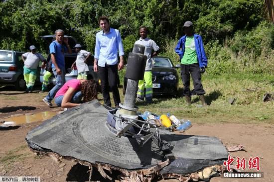 新發(fā)現(xiàn)的疑似馬航MH370殘骸。