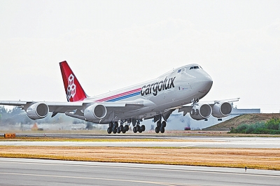 鄭州航空港這一年:“上天入地”開啟大樞紐時(shí)代 鄭州航空港這一年:“上天入地”開啟大樞紐時(shí)代