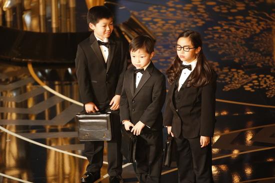 本屆奧斯卡因種族歧視問(wèn)題備受質(zhì)疑 本屆奧斯卡因種族歧視問(wèn)題備受質(zhì)疑