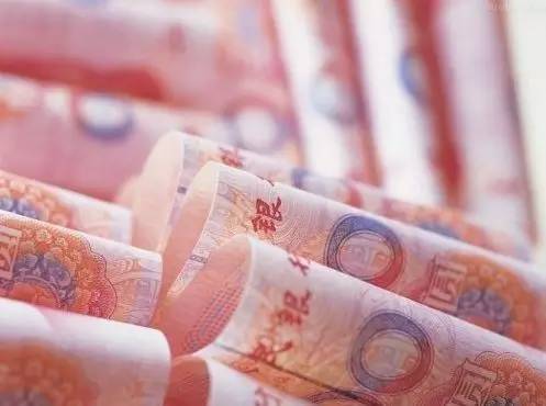 對(duì)增收潛力大、帶動(dòng)能力強(qiáng)的7大群體（技能人才、新型職業(yè)農(nóng)民、科研人員、小微企業(yè)創(chuàng)業(yè)者、企業(yè)經(jīng)營(yíng)管理人、基層干部隊(duì)伍、有勞動(dòng)能力困難群體）實(shí)施激勵(lì)計(jì)劃，推出差別化收入分配激勵(lì)政策，帶動(dòng)城鄉(xiāng)居民實(shí)現(xiàn)總體增收。