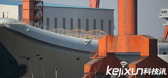 001a航母將下水:正裝即將穿好 隨即下水