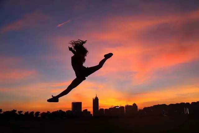 美少女高考577分 因有特長(zhǎng)北大要降219分錄取