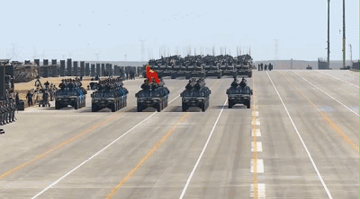 日本網(wǎng)友第一次看中國(guó)建軍節(jié)閱兵直播 啥反應(yīng)？