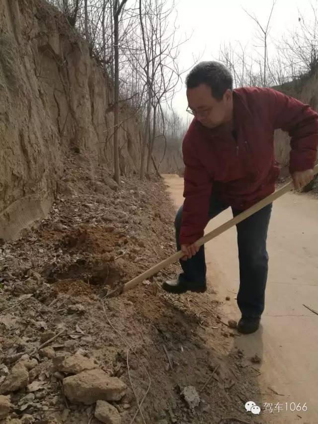 這大叔干起活也是很6呀！