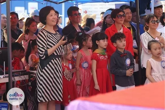 等等，這畫風(fēng)轉(zhuǎn)變太快我不明白了，看見啥了突然這么高興？