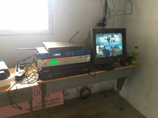 嶄新的廣播設(shè)備將讓孩子們的聲音和夢(mèng)想飄向更遠(yuǎn)的地方。