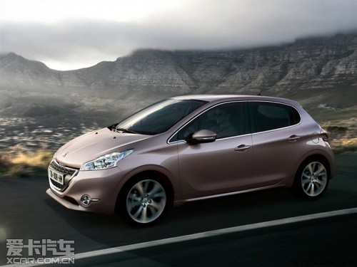 全新標(biāo)致208普通版車(chē)型