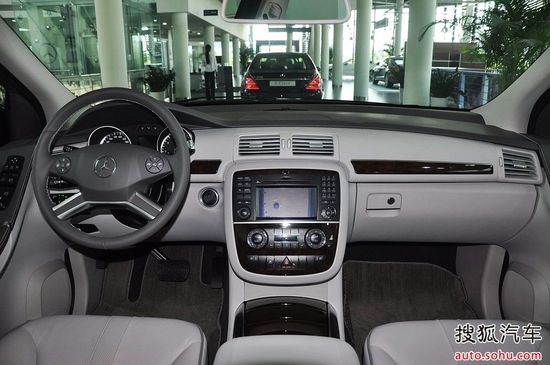 奔馳R級 奔馳R級