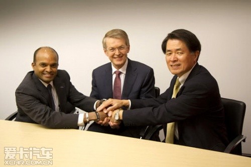 福特副總裁拉茲·奈爾、戴姆勒董事托馬斯·韋伯、日產(chǎn)副總裁山下光彥