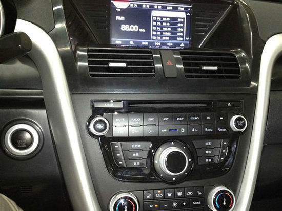 一汽奔騰中級(jí)SUV X7 一汽奔騰中級(jí)SUV X7