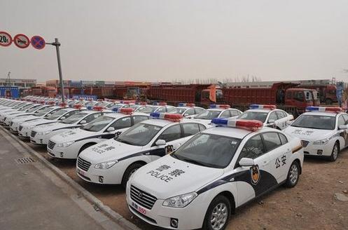 紅旗奔騰轎車(chē) 紅旗奔騰轎車(chē)