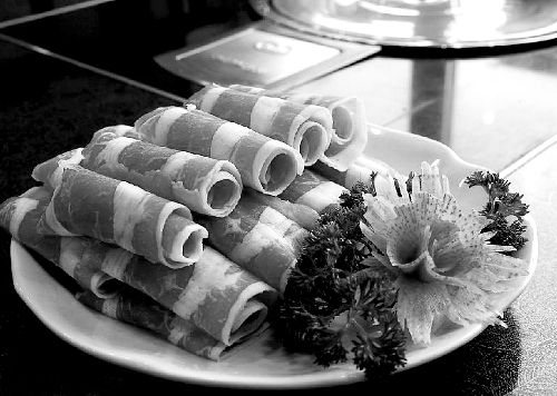 牛羊肉價格春節(jié)前直接“奔三”，市民感嘆吃牛羊肉是一種奢侈