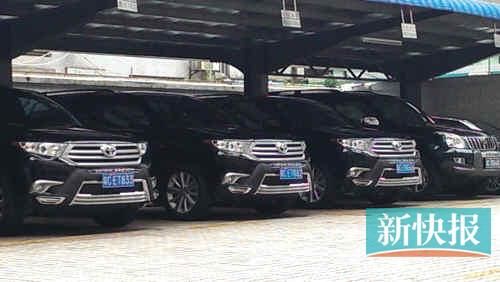 珠海煙草局停車場內(nèi)的三輛漢蘭達。