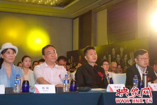 創(chuàng)始人就是最好的代言人:首屆中國(guó)餐飲品牌創(chuàng)始人大會(huì) 創(chuàng)始人就是最好的代言人:首屆中國(guó)餐飲品牌創(chuàng)始人大會(huì)