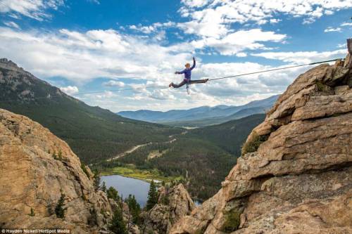 美女子150英尺高空走繩 美女子150英尺高空走繩
