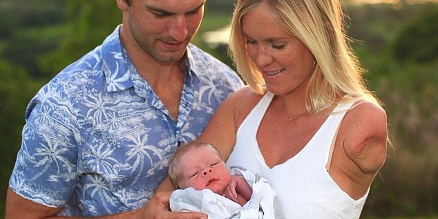 獨臂沖浪高手當媽媽 獨臂沖浪高手當媽媽