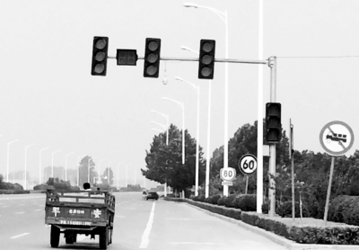 讓司機(jī)們心驚肉跳的路段 制圖 謝景豹 讓司機(jī)們心驚肉跳的路段 制圖 謝景豹