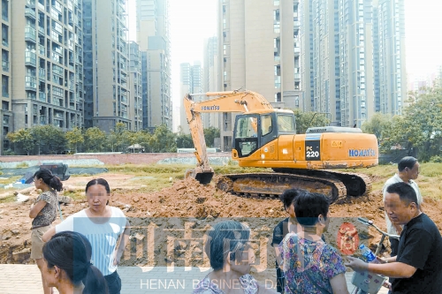 昨天，由于附近居民抗議，紅旗變電站項(xiàng)目再次停工