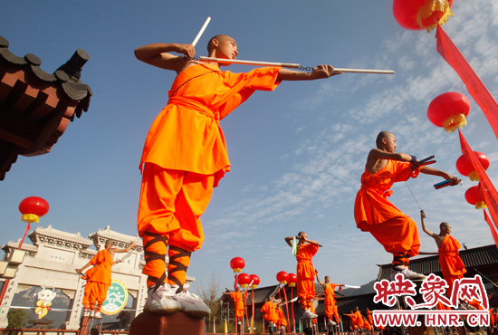 每個人心中都有一個或明或暗的功夫圖騰,作為武林高手，他們能飛檐走壁，擁有蓋世神功。