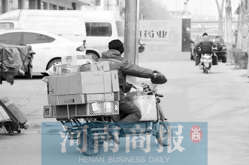 春節(jié)期間快遞變“慢遞” 大部分快遞初八恢復(fù)正常 春節(jié)期間快遞變“慢遞” 大部分快遞初八恢復(fù)正常