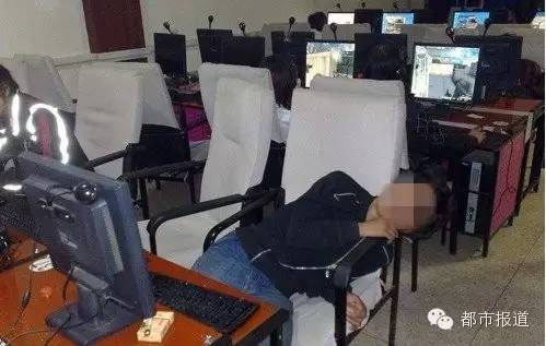 悲??！15歲男孩上網(wǎng)5小時后猝死，事發(fā)鄭州 | 這些原因可能導(dǎo)致上網(wǎng)猝死，戳...