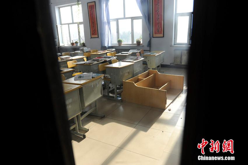 吉林松原連發(fā)地震 重災(zāi)小鎮(zhèn)幾成“空城” 吉林松原連發(fā)地震 重災(zāi)小鎮(zhèn)幾成“空城”