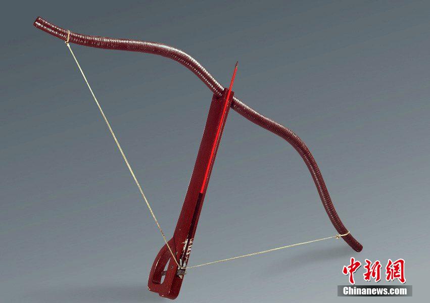 圖為弩的復制品。秦始皇帝陵博物院 供圖