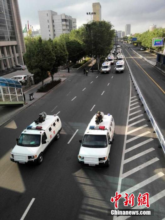 交通管制期間禁止一切車(chē)輛通行