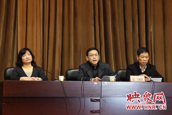 第二組競聘團(tuán)隊(duì)，胡士才（中）朱金星（右）趙瑞瑩（左）。