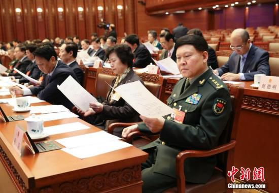 十二屆全國人大三次會(huì)議今開幕 李克強(qiáng)作政府工作報(bào)告 十二屆全國人大三次會(huì)議今開幕 李克強(qiáng)作政府工作報(bào)告