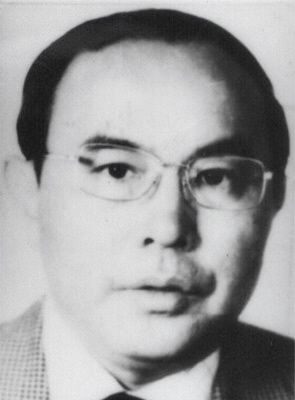 胡玉興 現(xiàn)年59歲，外逃前任山西省太原市住房制度改革辦公室主任，2002年7月逃往澳大利亞或新西蘭。