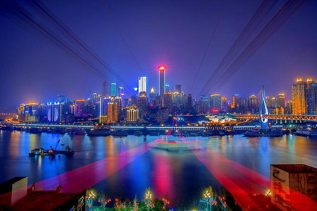 中原地產(chǎn)數(shù)據(jù)顯示，8月最后一周，上海市新建商品住宅成交已連續(xù)5天破千，昨日（8月31日）更是達到單日成交1123套。