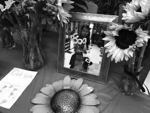 33歲西安籍女教師美國(guó)街頭遭搶 頭部中彈生命垂危 33歲西安籍女教師美國(guó)街頭遭搶 頭部中彈生命垂危