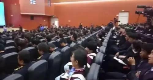 大會(huì)現(xiàn)場(chǎng)圖。來(lái)源：云報(bào)旅游全媒體