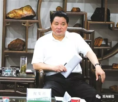 對于商人、老板的“雅贈”，倪發(fā)科從不拒絕