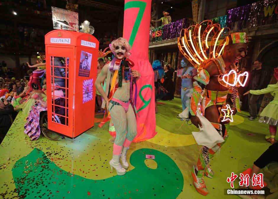 另類世界小姐大賽舉行 選手奇葩造型雷爆眼球 另類世界小姐大賽舉行 選手奇葩造型雷爆眼球