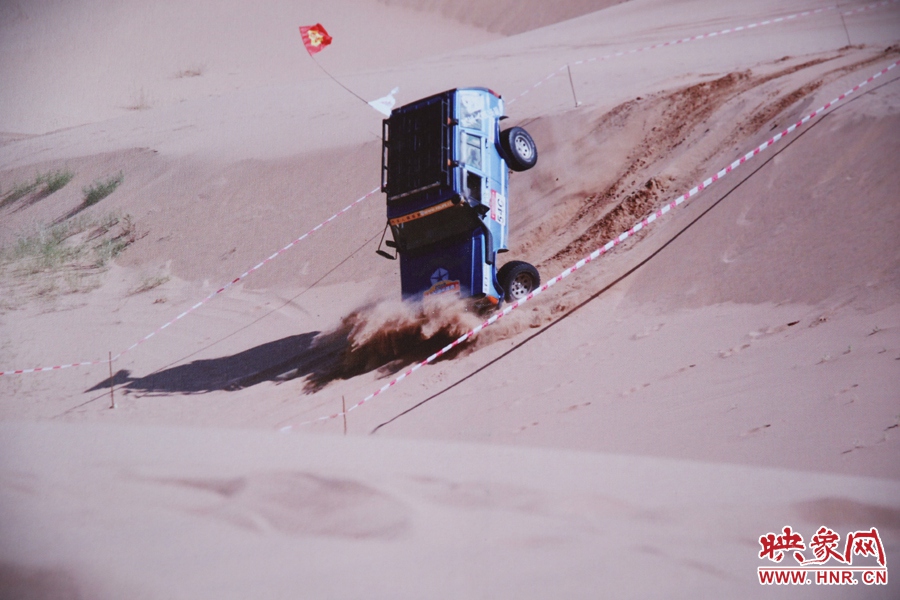 賽車的世界、更是男人的世界。圖為部分參展攝影作品。