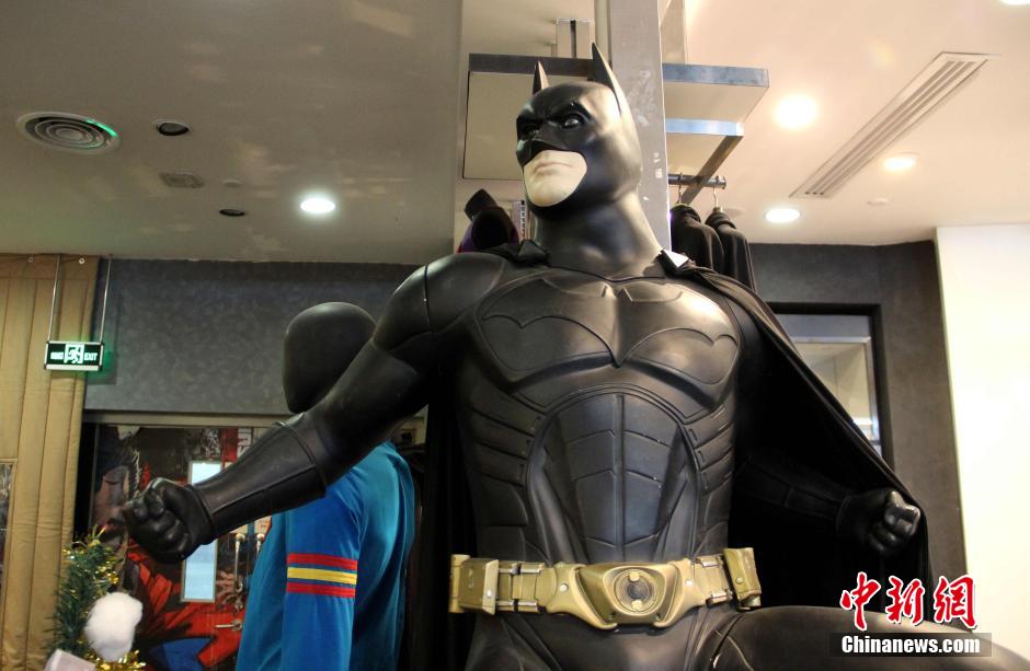 內(nèi)地動(dòng)漫熱經(jīng)久不衰 蝙蝠俠系列現(xiàn)西安一商場 內(nèi)地動(dòng)漫熱經(jīng)久不衰 蝙蝠俠系列現(xiàn)西安一商場