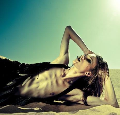 似男非女 “妖孽”般國際男模 似男非女 “妖孽”般國際男模